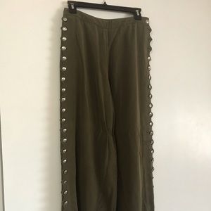 ZARA CROPPED GREEN PANTS